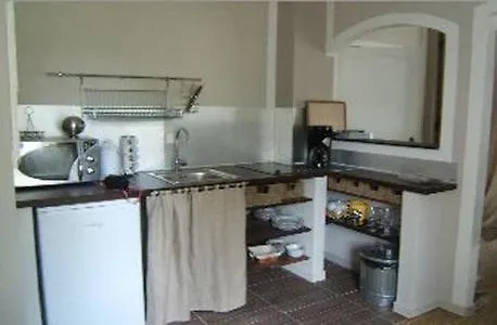 Les Chambres D'Hotes De La Ferrage La Tour-d'Aigues