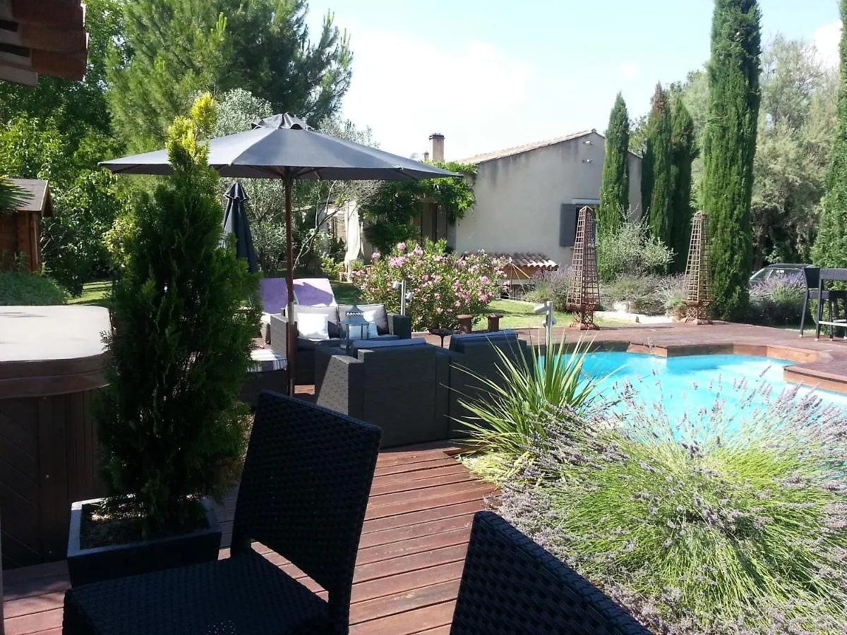 Guest house Les Chambres D'Hotes De La Ferrage La Tour-d'Aigues
